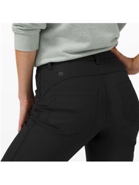 lululemon athletica City Sleek 5 pockets pants 7/8 black slim fit size 6